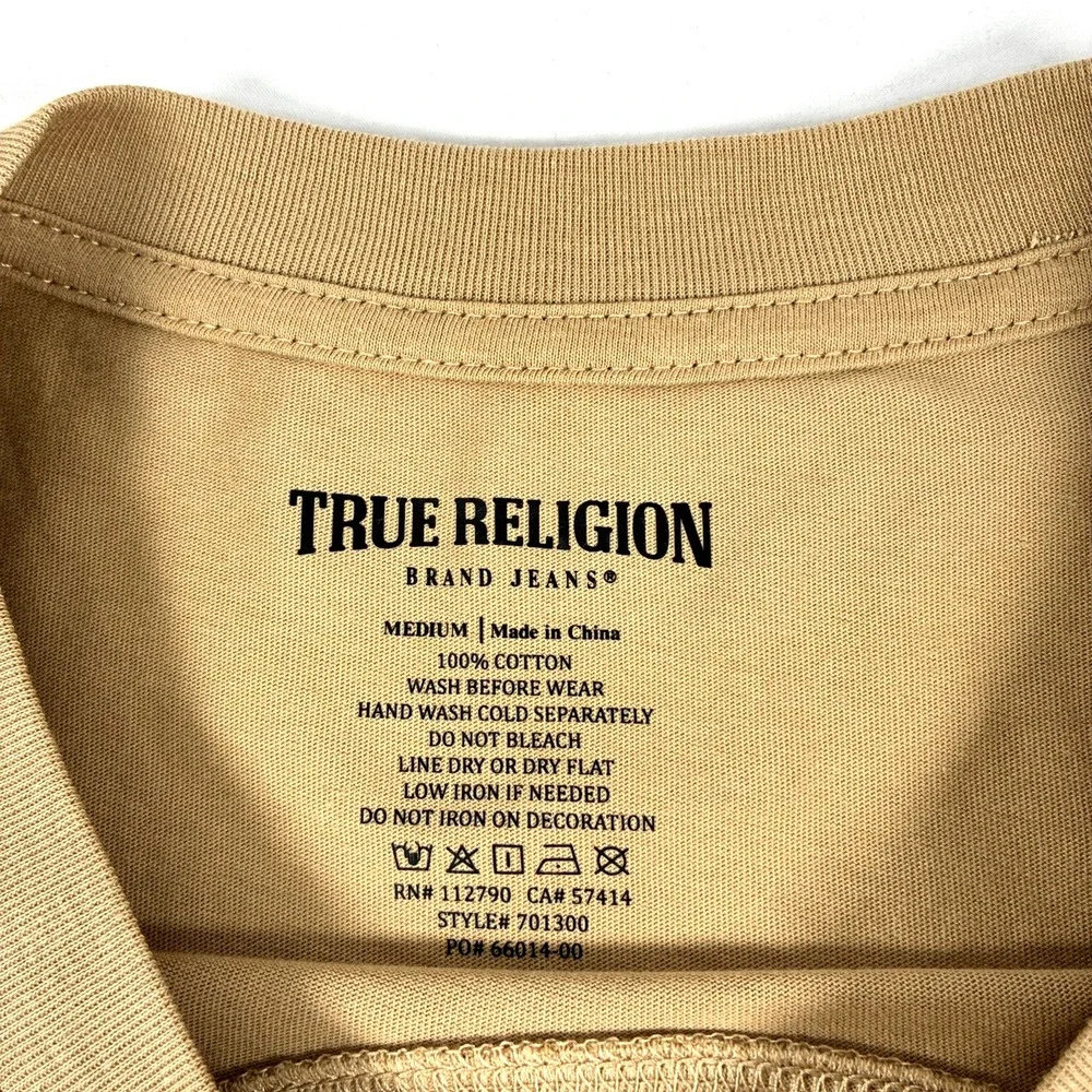 New True Religion Mens Stone Stud Buddha T-Shirt Size Medium NWT Beige